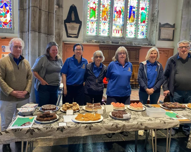 We had a successful cake sale today! 🧁🍰 Thank you for all the generous donations and enthusiastic support of the bells snd our ringing. It was great to meet the congregation and talk to them about our bells and the upcoming renovations. Link in our bio if you’d like to donate. #kingstonbellringers #allsaintschurchkingston #kingstonuponthames #bellringing 📸 @pjfkingston and @soshanau