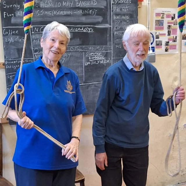 It felt fitting that, to mark VE Day 2025, two of the 9 Kingston ringers tonight were there for the original celebration. @olliegmonk was on assignment for his press agency and took Maggie and Mike's portrait alongside a few band shots to commemorate our 30-minute ring (and capture those who forgot the Kingston polo shirt memo). Rounds, called changes and plain hunt on 7 were rung. 📸 @olliegmonk and @corneykate (also on Instagram duty) #veday2025 #allsaintschurchkingston⛪️ #kingstonuponthames #bellringing